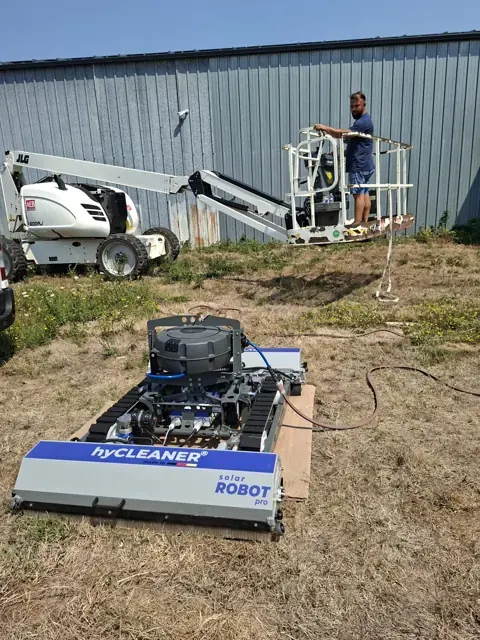Préparation du robot solaire avant intervention